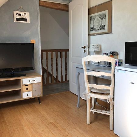 Appartamento Chambre double avec SDB privée au milieu des champs Teloché Esterno foto